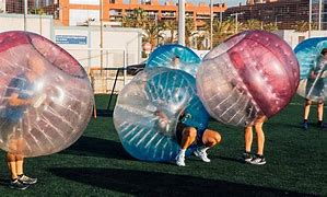 Actividad de fútbol burbuja para empresas