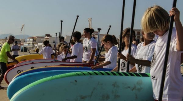 Actividades escolares en Olvia en la playa