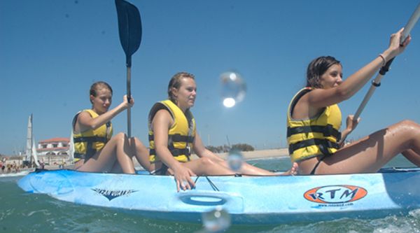 Viaje y campamento náutico en Oliva