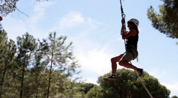 Parque aventura con tirolinas grupos