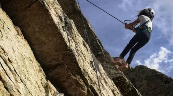 Actividad escolar multiaventura en la Pedriza