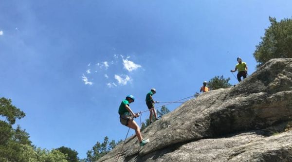 Iniciación a la escalada para escolares en Patones