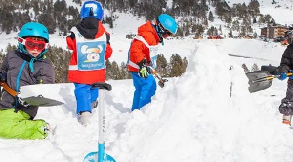 Actividades en la nieve para colegios en Madrid