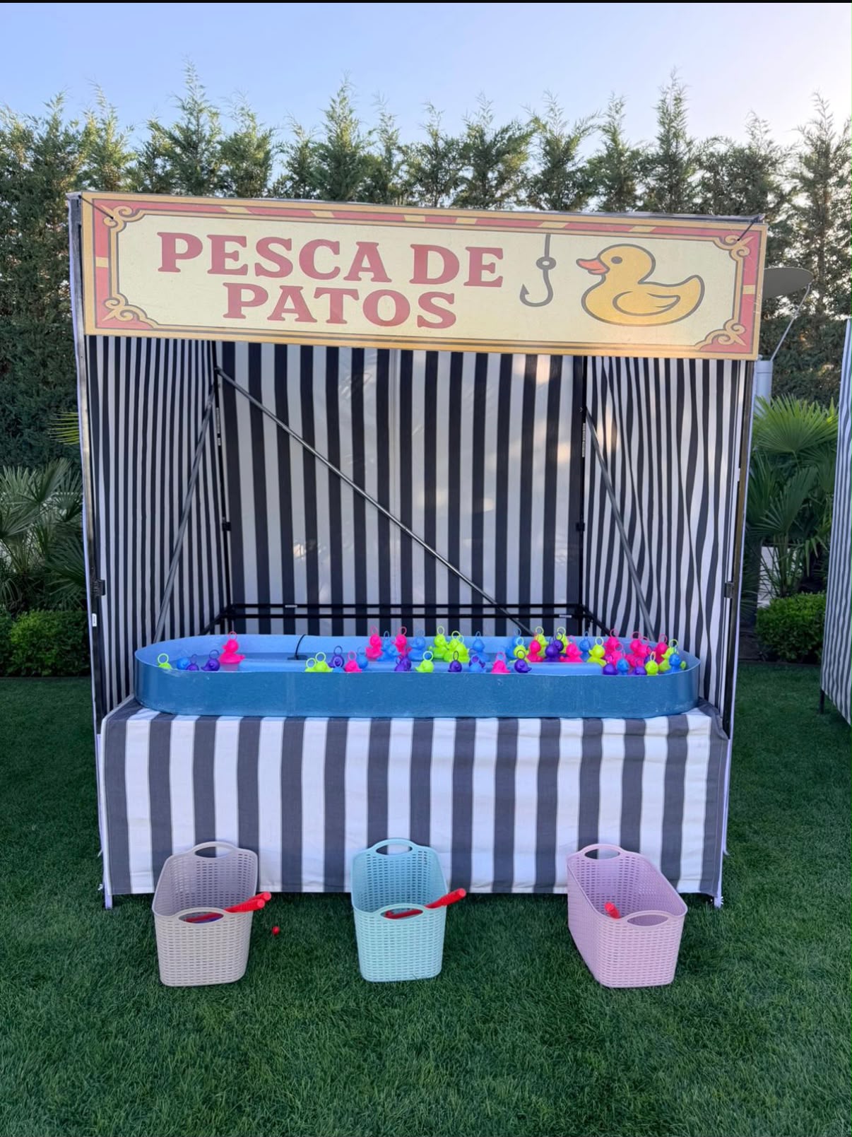 Casetas de feria tradicional para fiestas de fin de curso en colegios